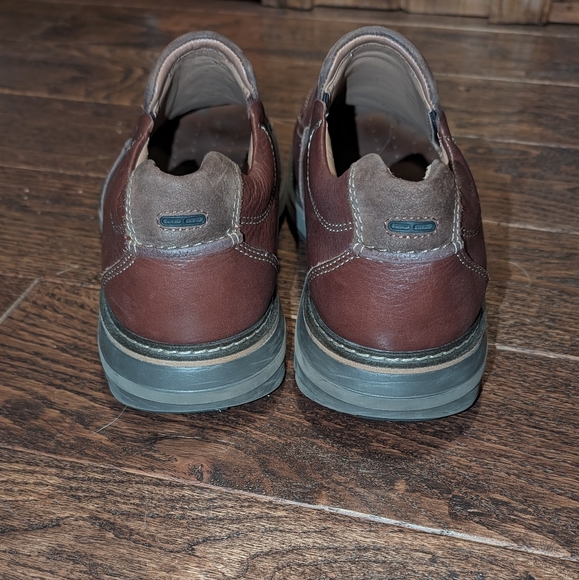 Clarks Unstructured Un Ramble Step Mahogany Brown - Picture 9 of 13